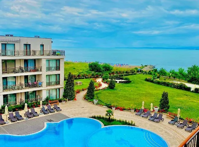 Diamond №1 - Relax Views Sea And Pool Apartmán *